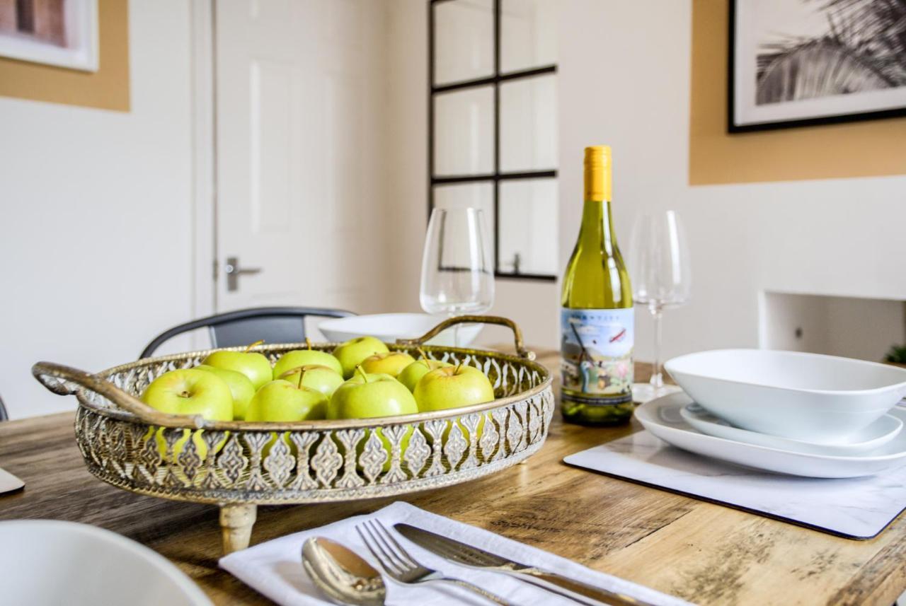 Holiday home Fashionable House, Centre, Free Parking, Sleeps 4, By Empower Homes
