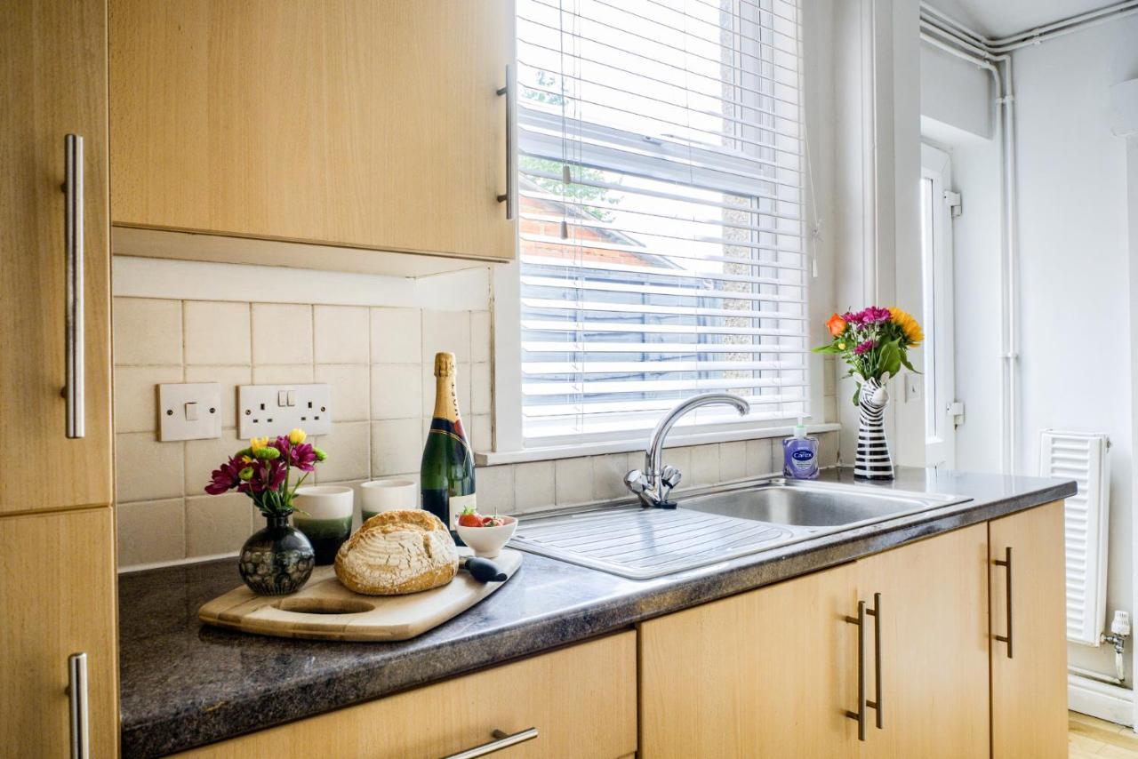 Holiday home Fashionable House, Centre, Free Parking, Sleeps 4, By Empower Homes Coventry